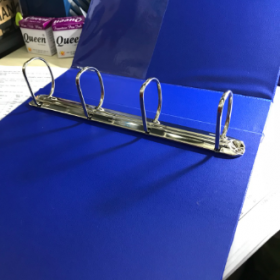 Bìa 4 còng kiếng DK A4 7cm